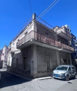 Casa Indipendente - Ufficio -Scuola Rif.LS133